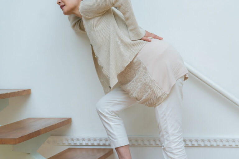 足裏のバランス崩れが腰痛を引き起こす本当の理由｜岐阜市の整体院が根本原因を徹底解説