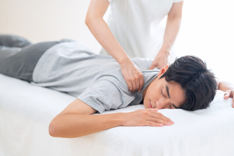 岐阜市の整体院 輝｜肝臓疲労と足のだるさが慢性腰痛を悪化させる理由とは？内臓×血流×姿勢から徹底解説